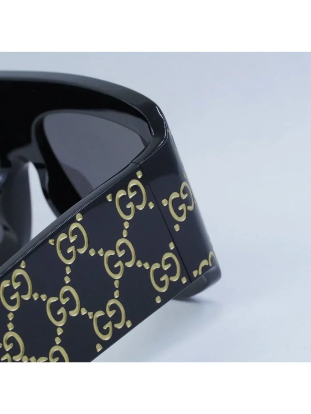 Gucci authentic gg0983s